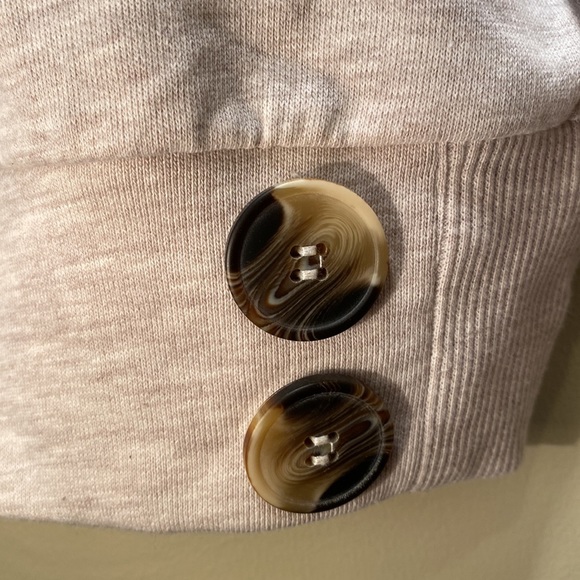 ASOS Size 8 Batwing Sweatshirt with Buttons in Oatmeal Marl - Picture 3 of 7
